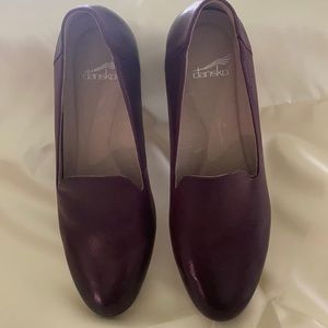 Dansko plum colored shoes with 2 inch heel